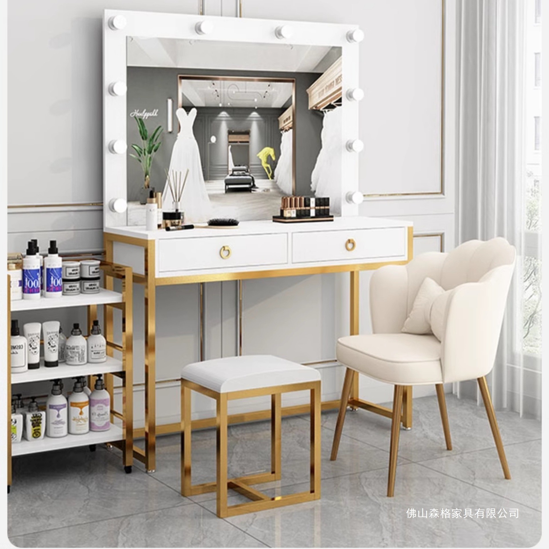 Studio dresser with lamp mirro - Beauty Makeup School review and price